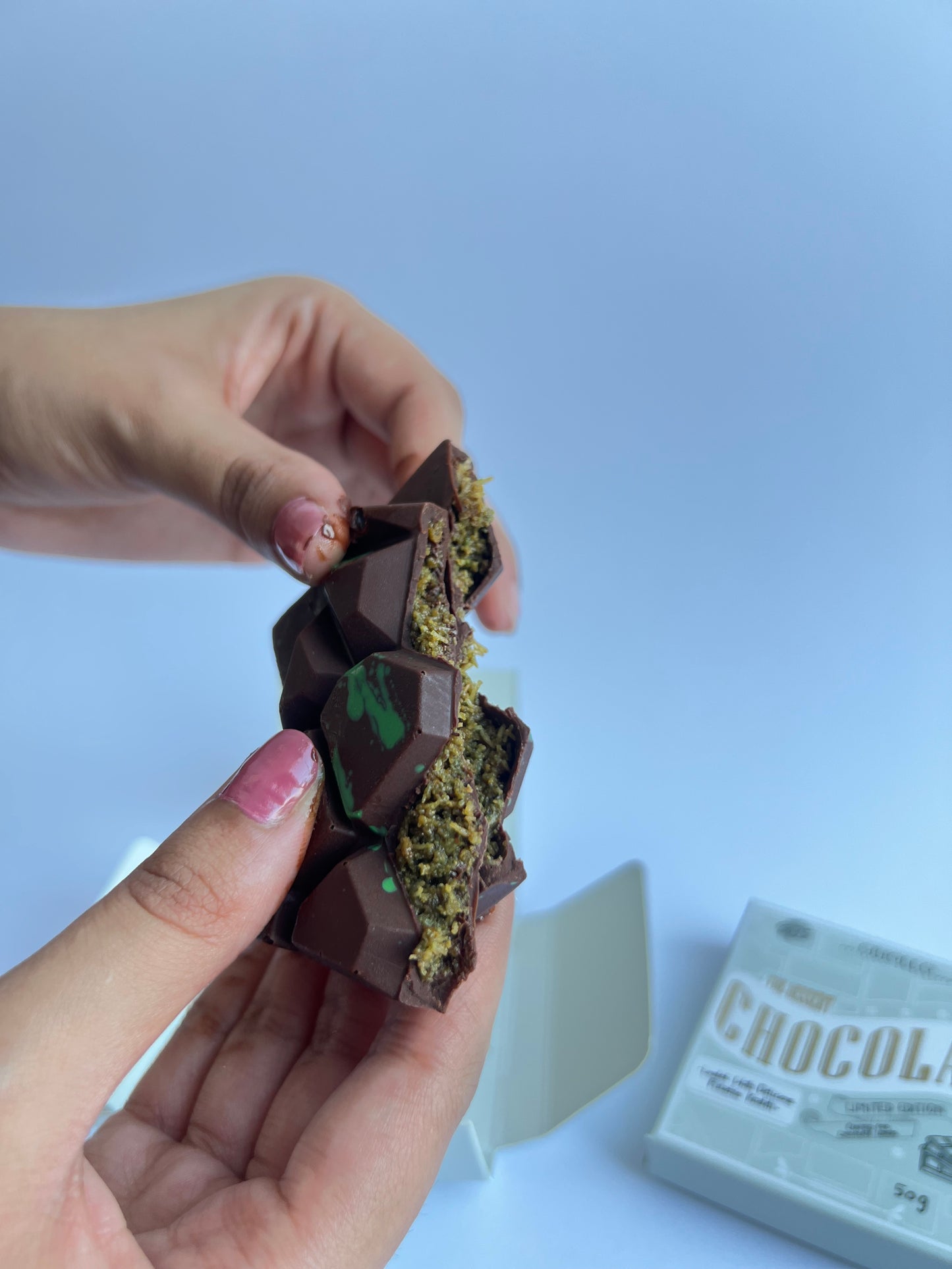 Pistachio Knafeh Chocolate Bar