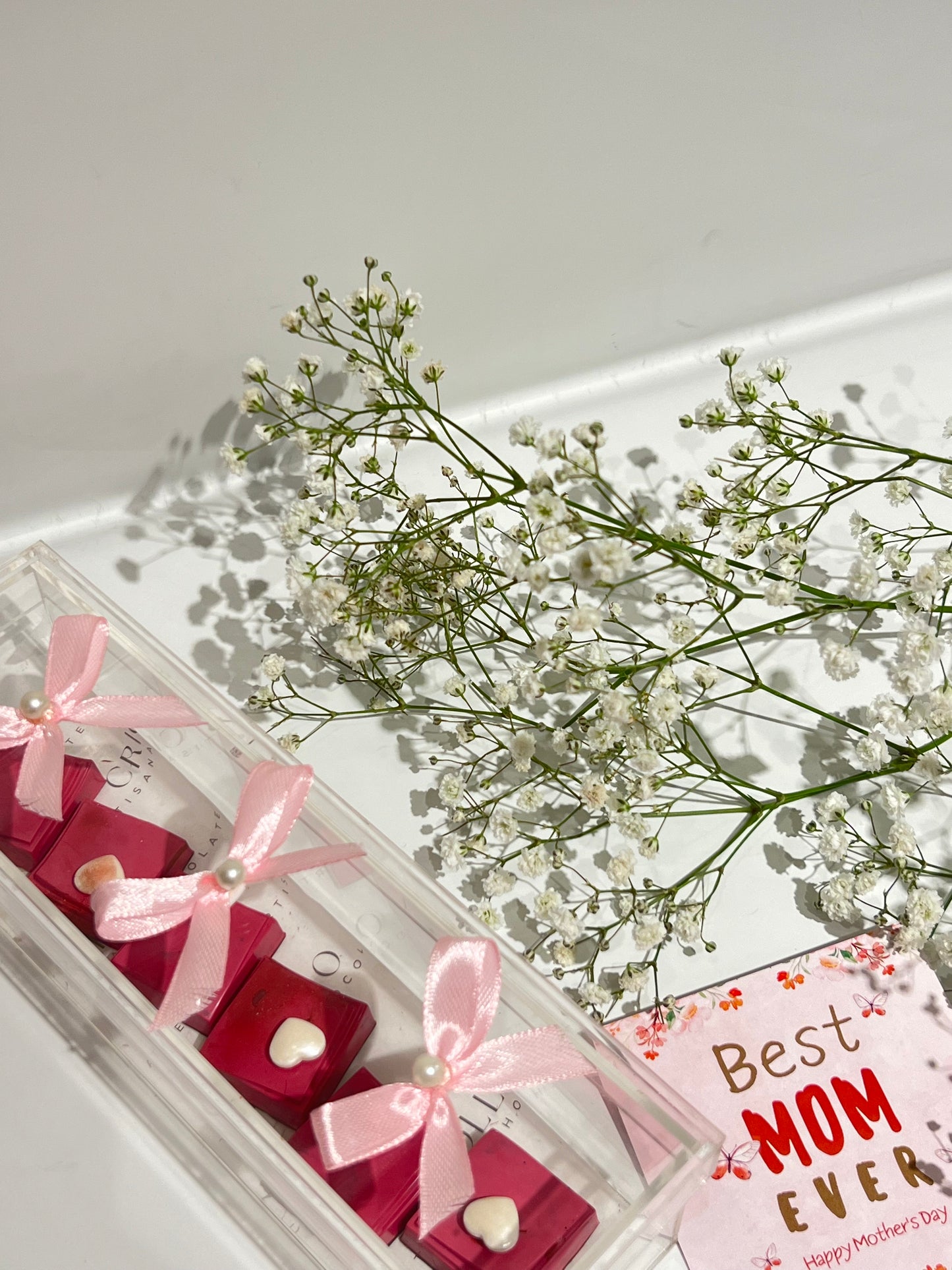 Acrylic handpainted bonbon box